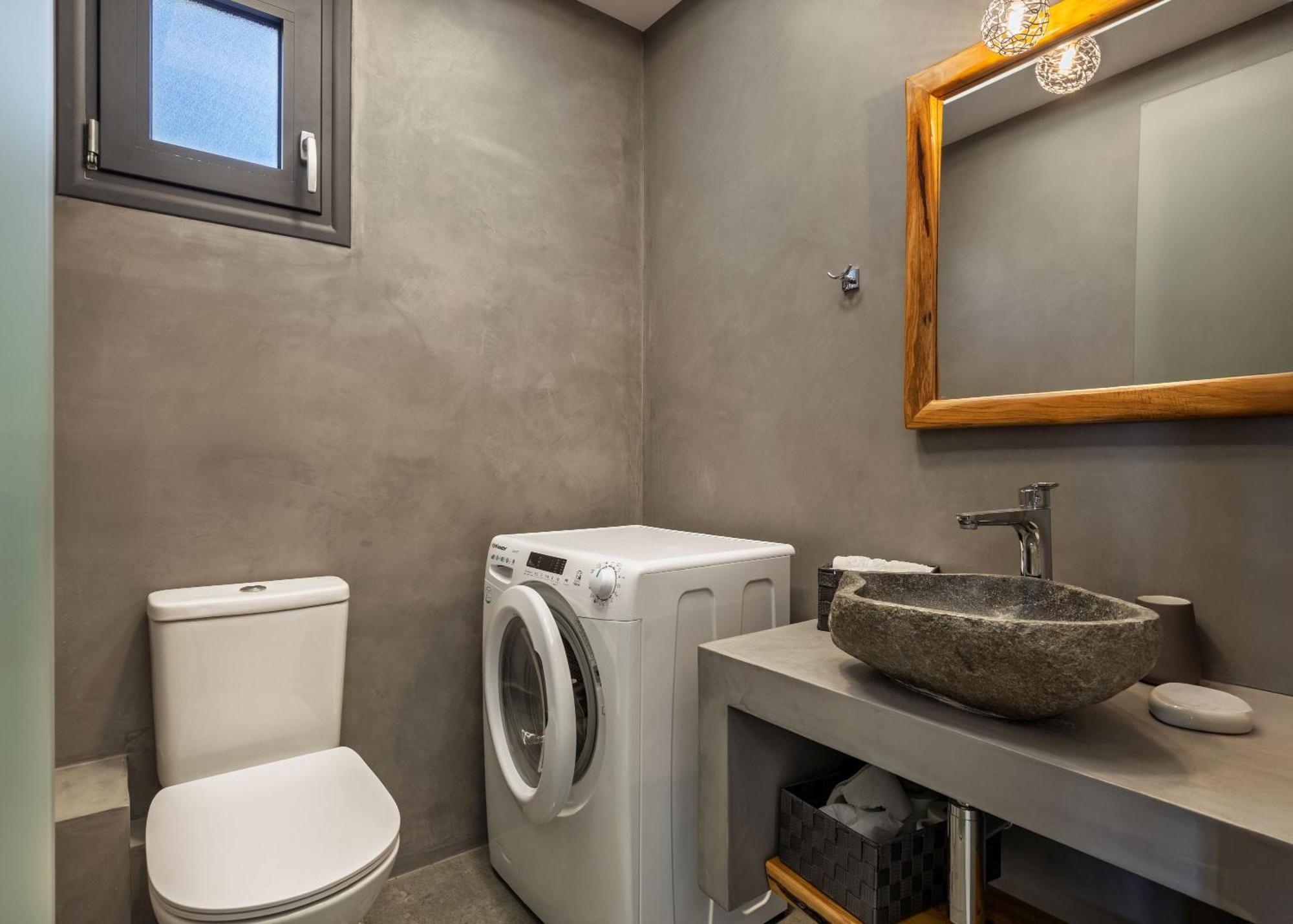 Azor Luxury I *