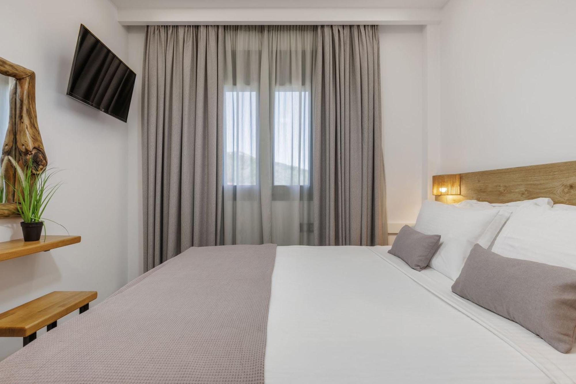 Azor Luxury I Villa *