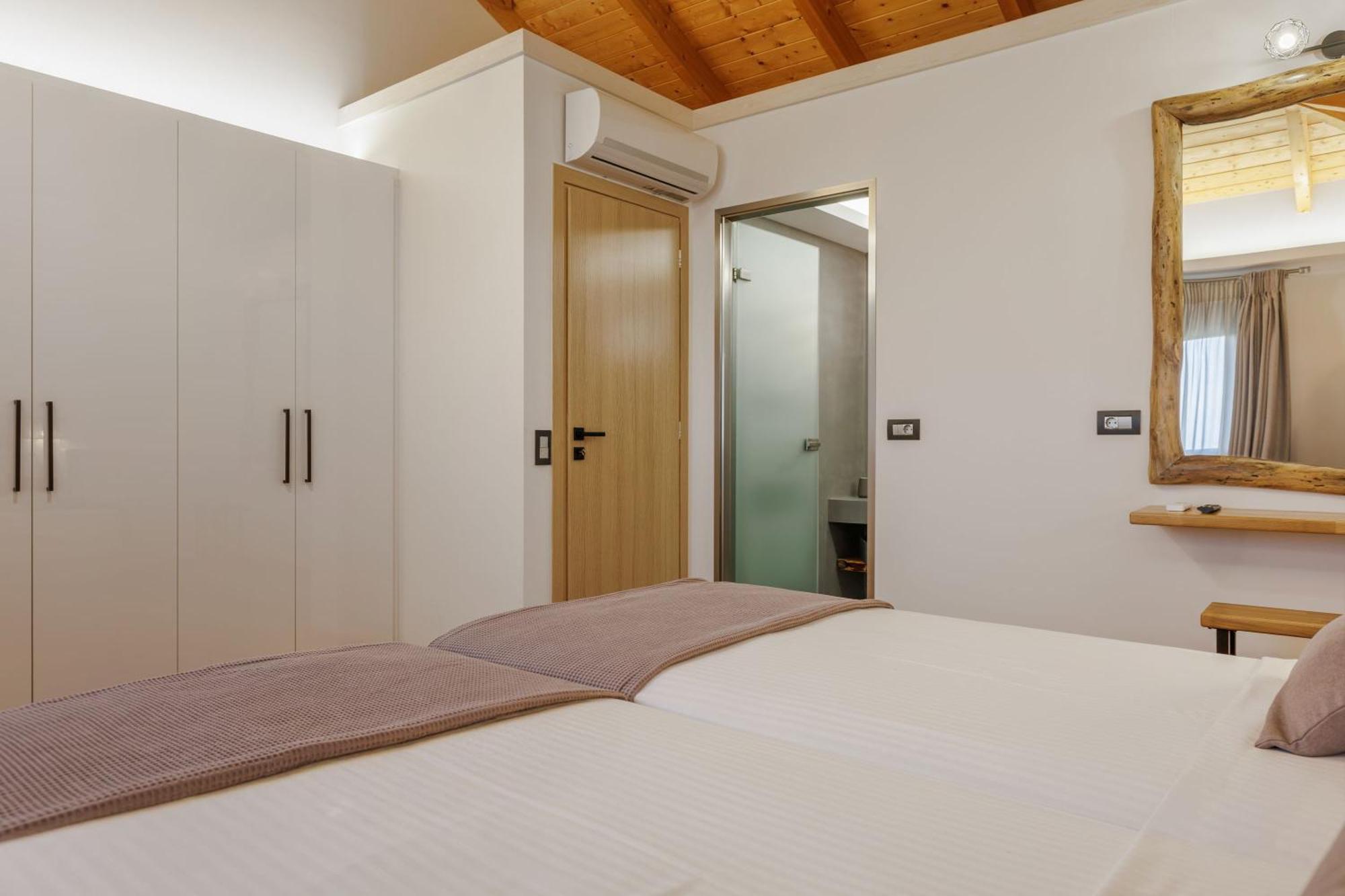Azor Luxury I Villa Mouzákion