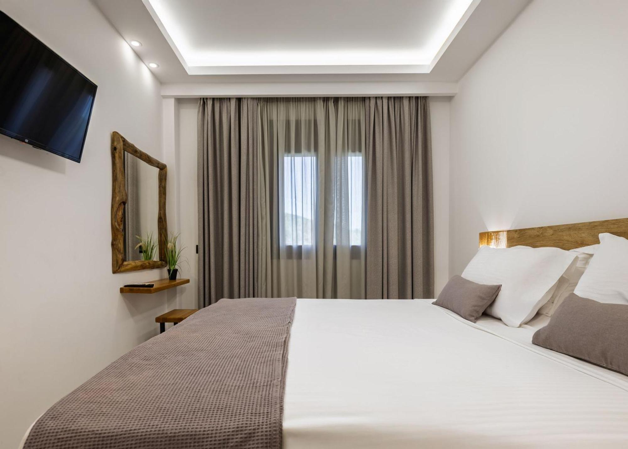 Azor Luxury I