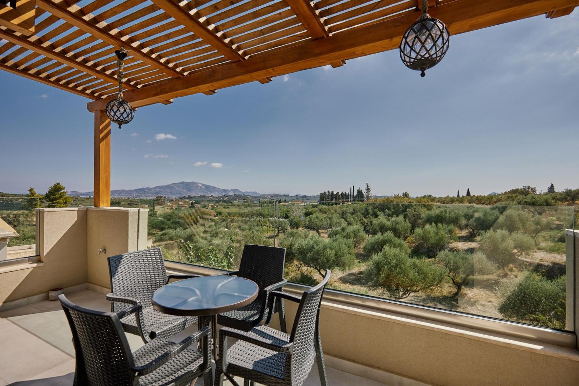 Azor Luxury I Villa Mouzákion
