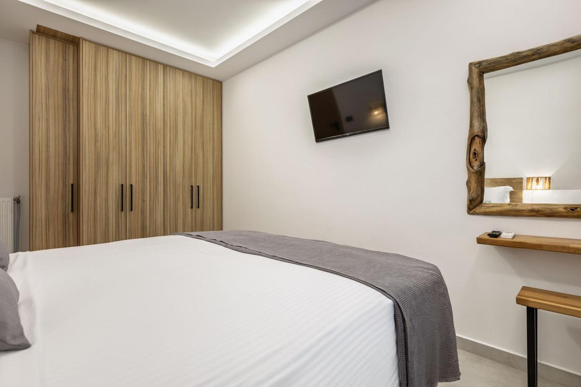 Azor Luxury I